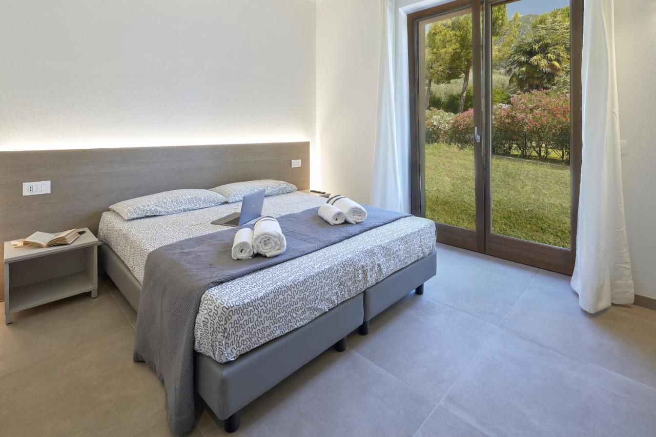 Agriturismo De Bas ريفا ديل غاردا المظهر الخارجي الصورة