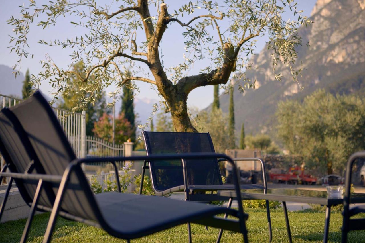 Agriturismo De Bas ريفا ديل غاردا المظهر الخارجي الصورة