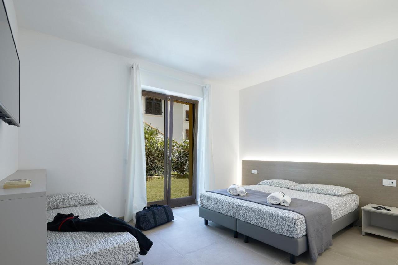 Agriturismo De Bas ريفا ديل غاردا المظهر الخارجي الصورة